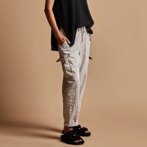 James Perse Zuma Cargo Pant-salt pigment, size 1 NWOT